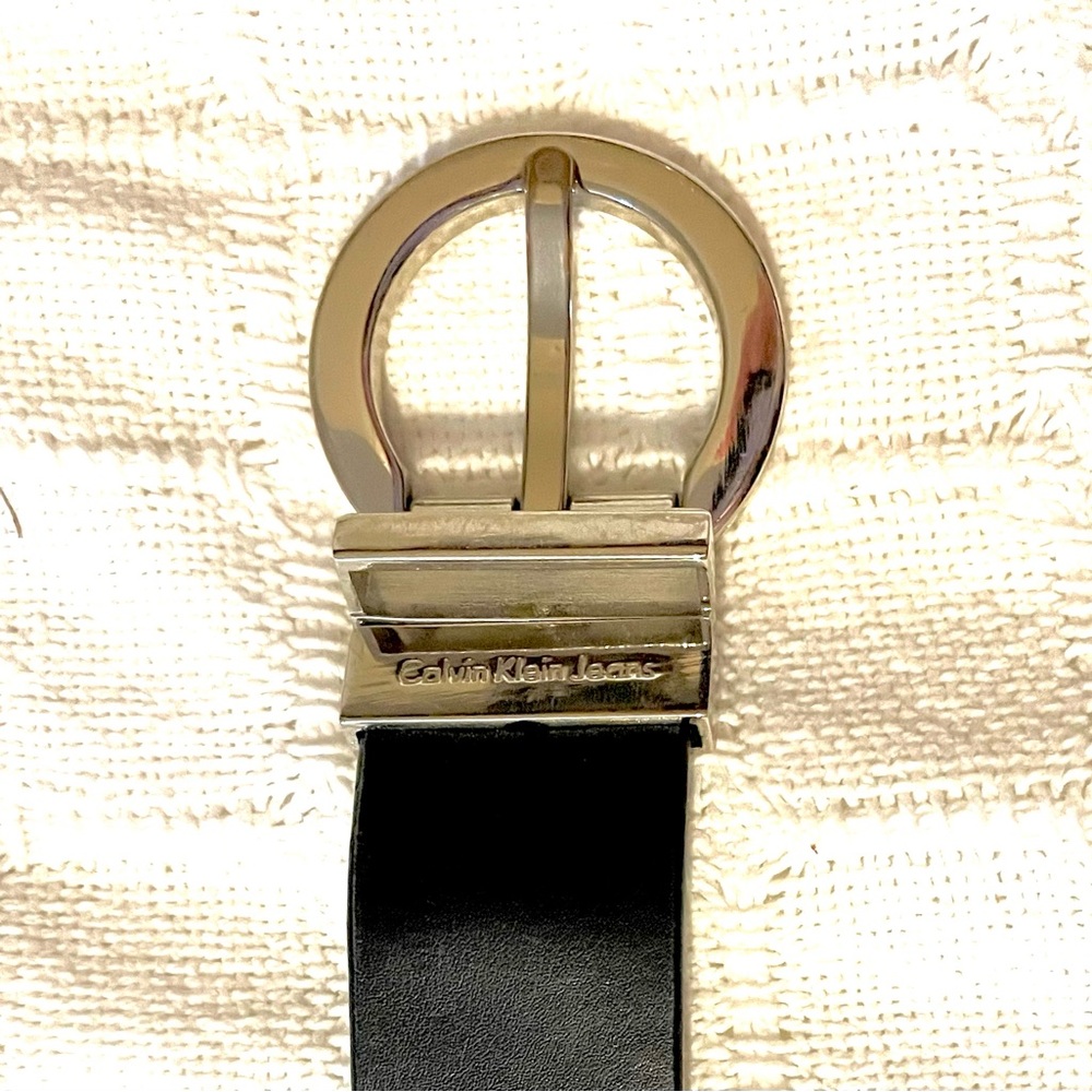 Women’s Large Black Calvin Klein belt with silver buckle